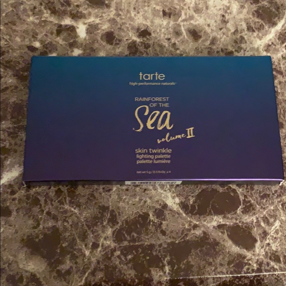 Tarte volume II lighting palette